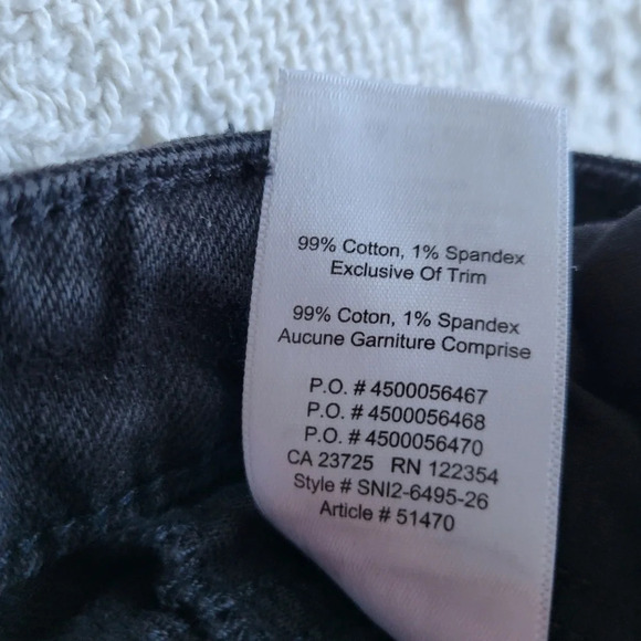 Aritzia/ Talula Black Denim Distressed Cut Off Shorts - Picture 5 of 8